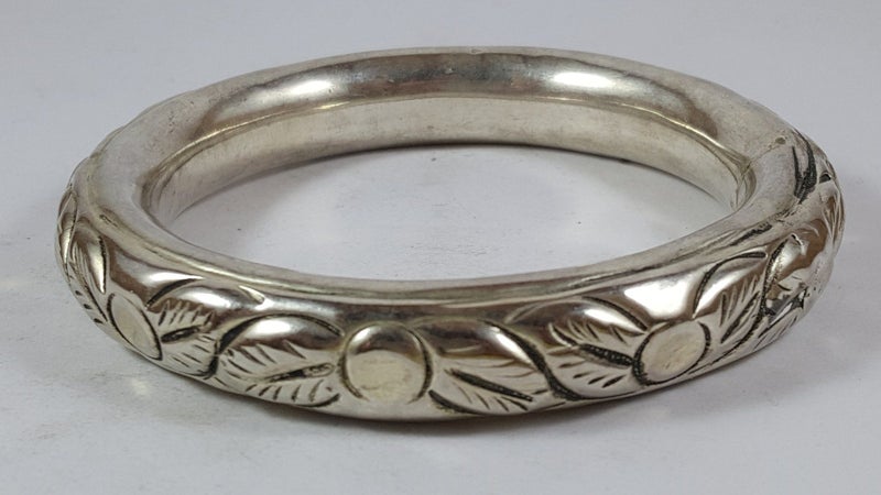 Large Antique Silver Plated Bangle*** Carousel 1