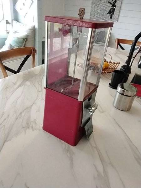 Old gumball machine Carousel 2