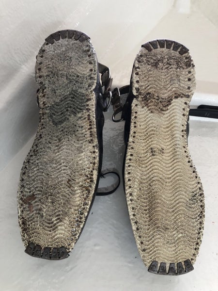 Vintage Ski Boots Queenstown Carousel 8