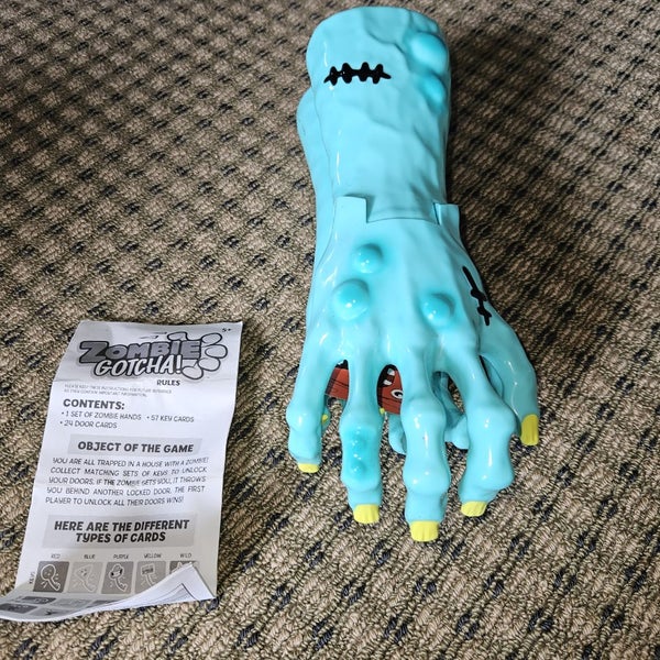 Zombie gotcha card game Carousel 2