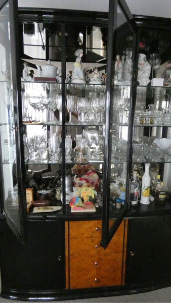 Cabinet Carousel 2