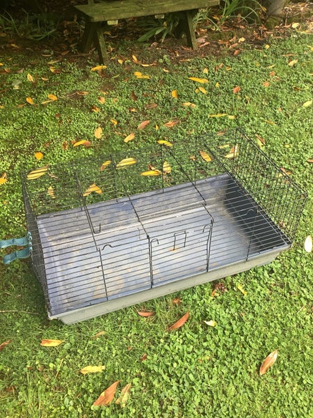 Animal cage Carousel 1