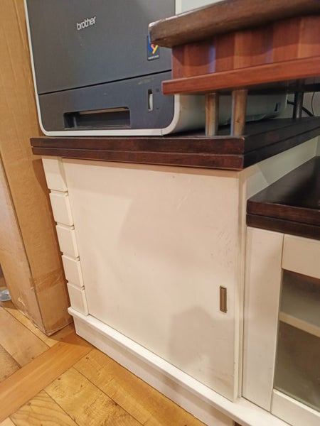 White TV cabinet Carousel 2