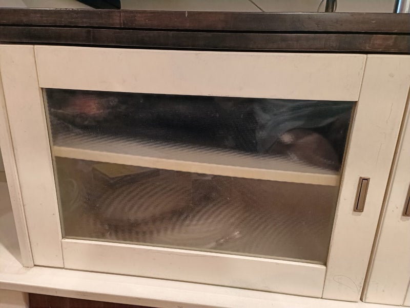 White TV cabinet Carousel 4