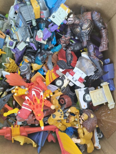 Bulk lot of early Pokemon Transformers etc etc Carousel 1
