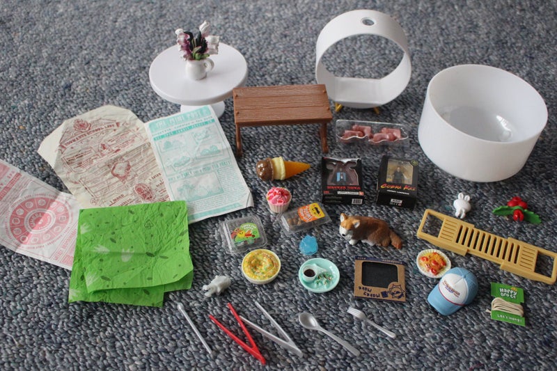 Zuru Mini Brands mixed bulk lot (bath-ring) Carousel 1