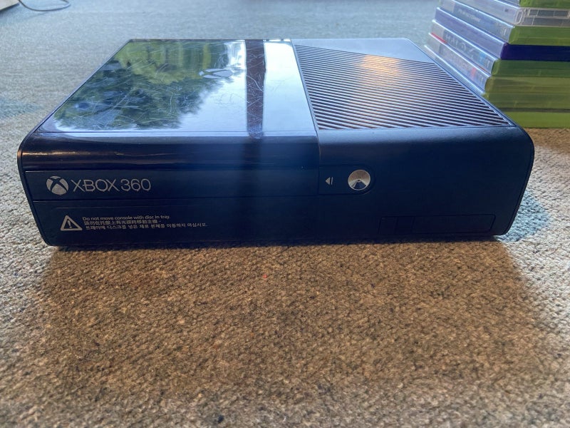 Xbox 360 E + games + controllers Carousel 2