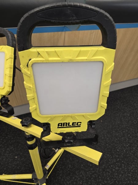 Arlec LED Worklight WL0016 Carousel 2