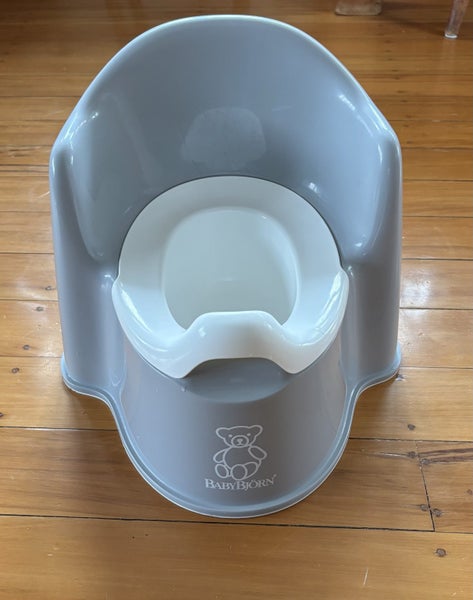 Baby Bjorn potty Carousel 1