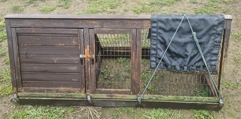 Rabbit Hutch Carousel 1