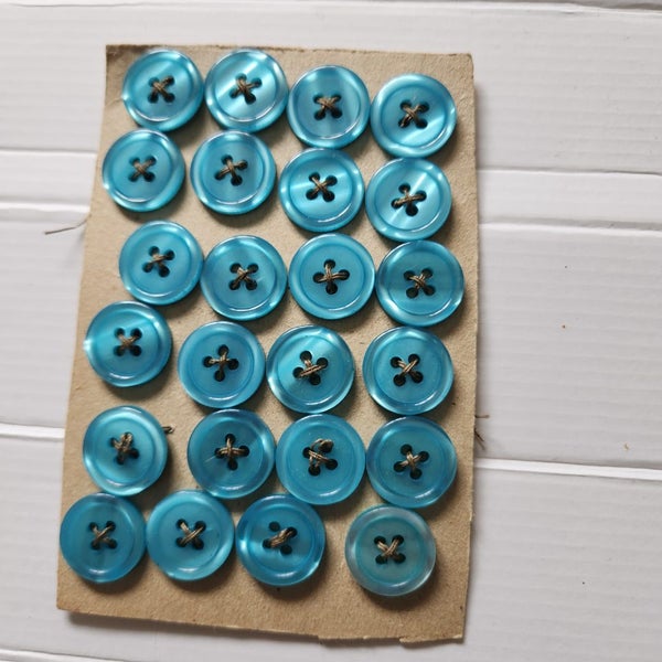 Turquoise blue sea water 4 hole vintage sewing buttons bulk 24 pieces Carousel 7