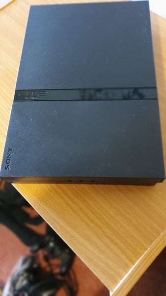 Playstation PS2 in travel case Carousel 2