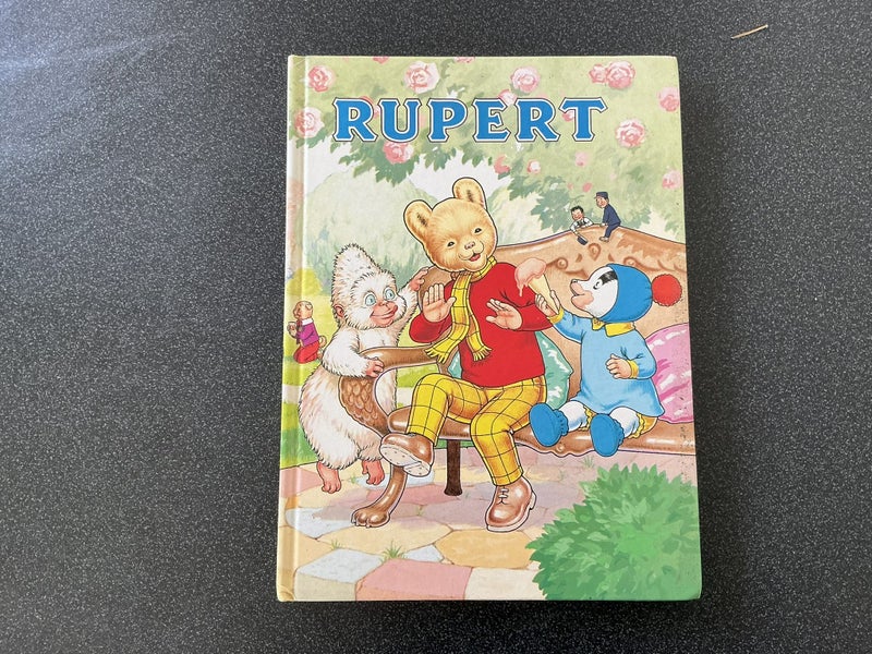 Rupert book - The Daily Express Annual - 1990 no 55 Carousel 1