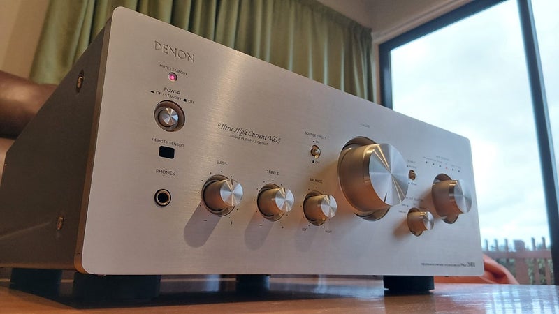 Denon PMA-S10II Ultra High End Amplifier Carousel 1