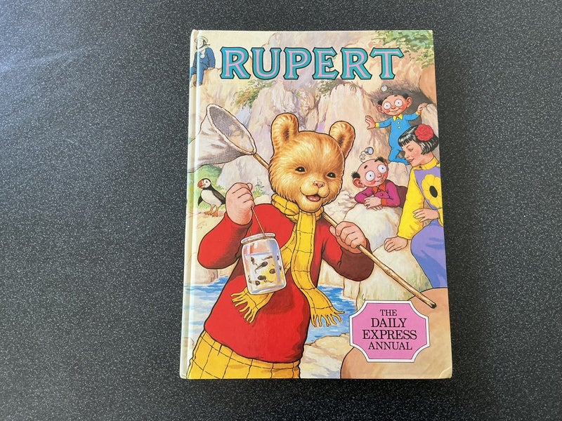 Rupert book - The Daily Express Annual - 1986 Carousel 1