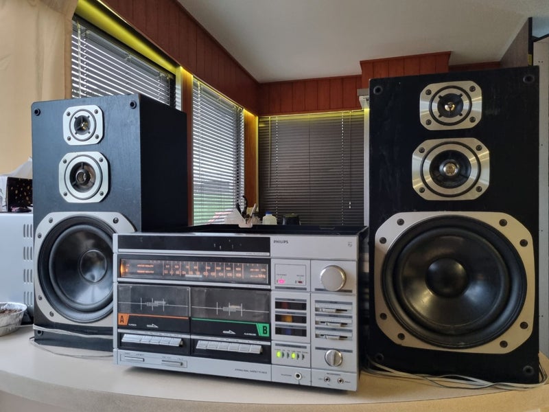 Phillips VTCF 1339 C2 3'n'1 stereo Carousel 2