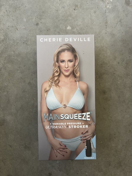 Cherie Deville main squeeze doc johnson Carousel 1