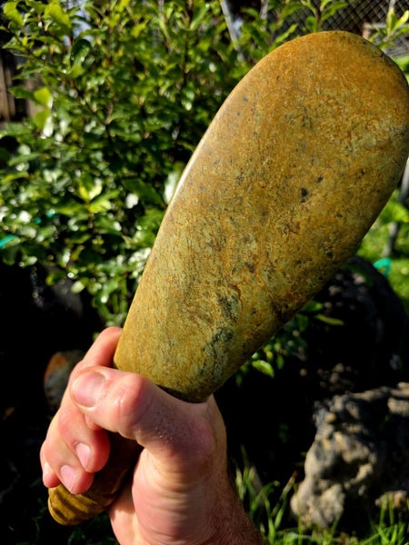 1 $Reserve greenstone mere/patu Carousel 1