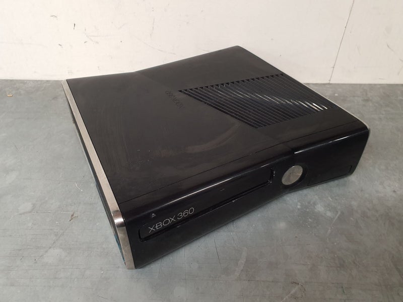 Faulty Xbox 360 (Not Reading Discs) Carousel 1