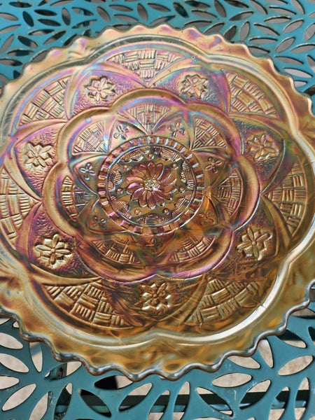 EARLY 20TH CENTURY DUGAN PERSIAN GARDEN CARNIVAL GLASS PLATE Carousel 2