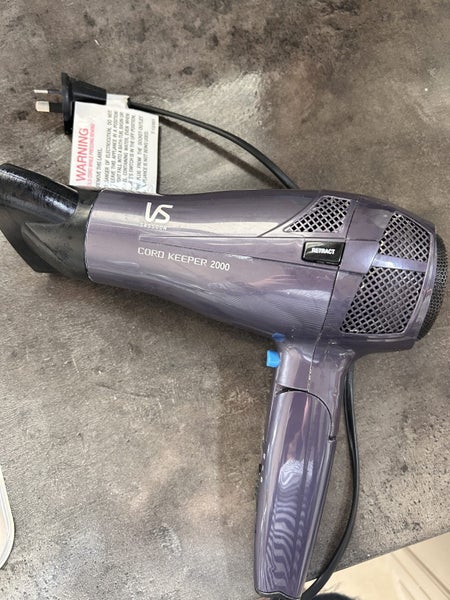 VS Sassoon Hair Dryer Carousel 1