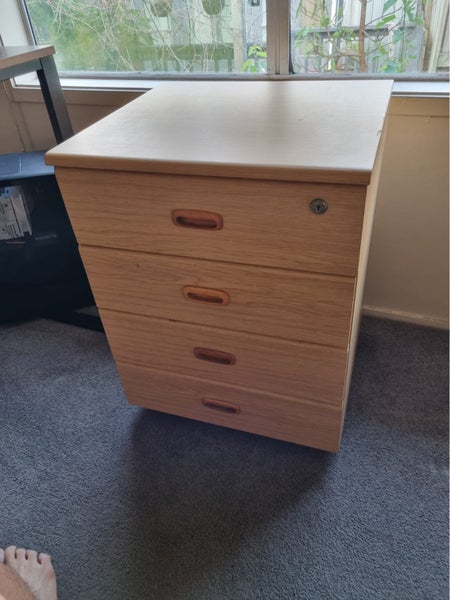 4 Drawer Unit for Sale Carousel 1