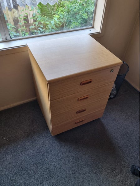 4 Drawer Unit for Sale Carousel 3