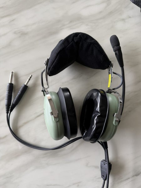 David Clark H10-13.4 GA Headset - In excellent condition Carousel 2