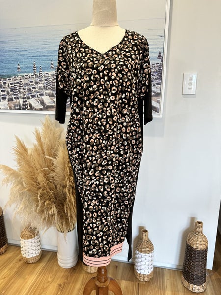 Dress - Seduce - Size 10 - Black with patterned front Carousel 1