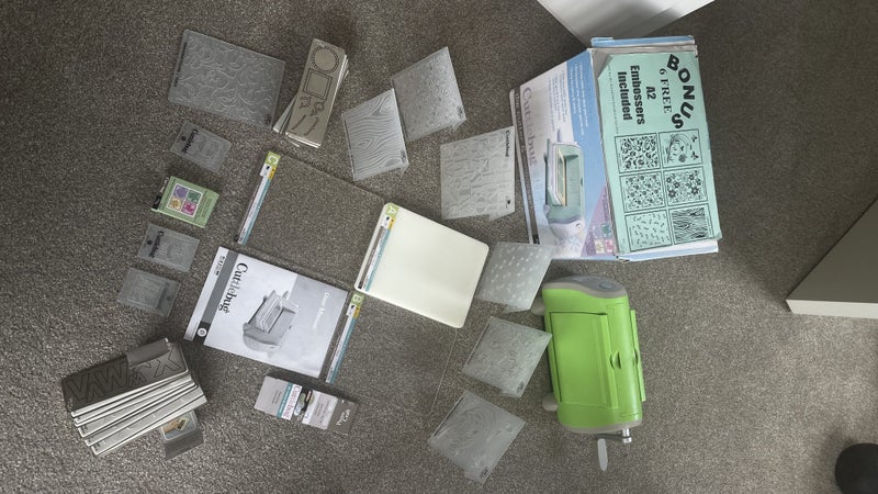 Provo Craft Cuttlebug die cut machine Carousel 1