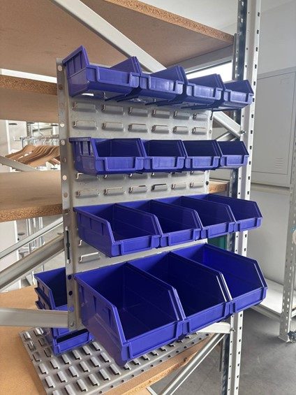 22757 - Parts Bins Wall Set - Used Carousel 1