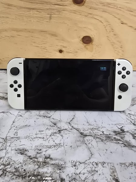 Nintendo Switch OLED Console HEG-001 Carousel 1