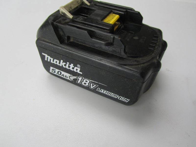 Makita 5Ah Battery 18v Carousel 1