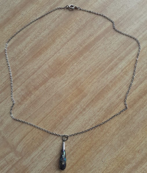 UNIQUE PAUA PENDENT Carousel 1