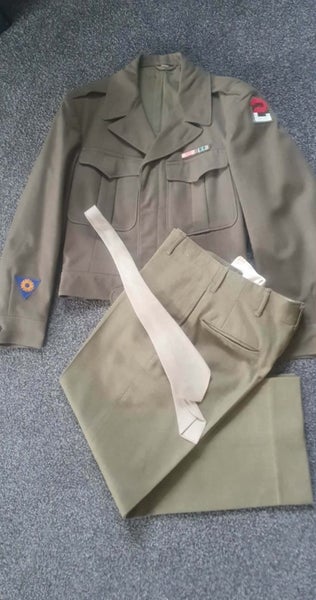 Original US WW2 uniform 1944 dated. Carousel 1