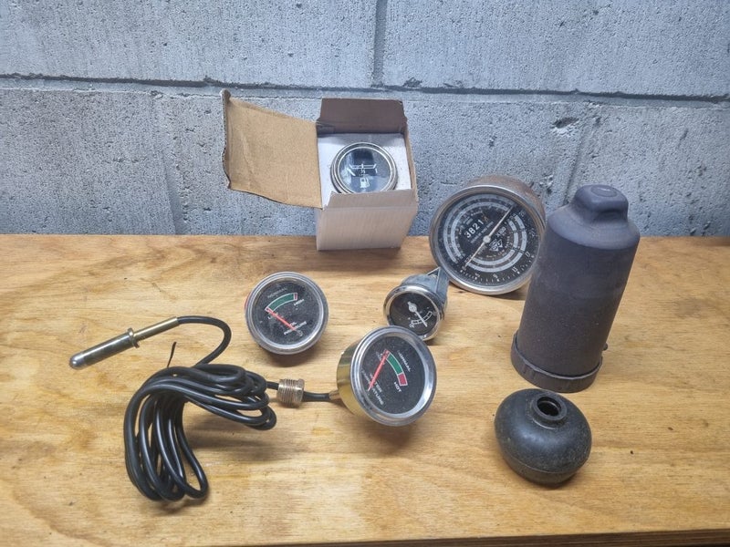 Massey Ferguson 135 Carousel 12