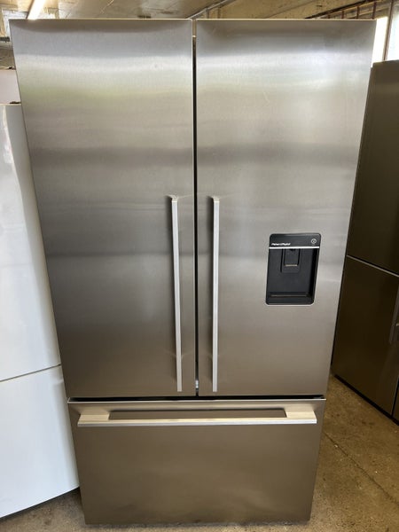 Fisher & Paykel 614L French Door 3 Door Fridge Freezer Ice & Water RF610ADUSX4 Carousel 1