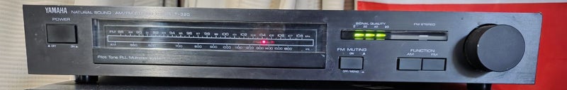 Yamaha T-320 Stereo AM/FM Vintage Tuner *$1 RESERVE* Carousel 1