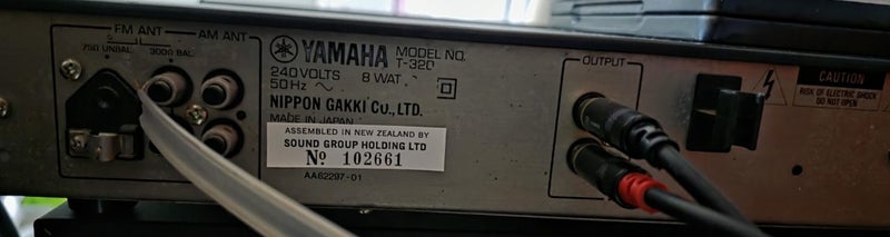 Yamaha T-320 Stereo AM/FM Vintage Tuner *$1 RESERVE* Carousel 2