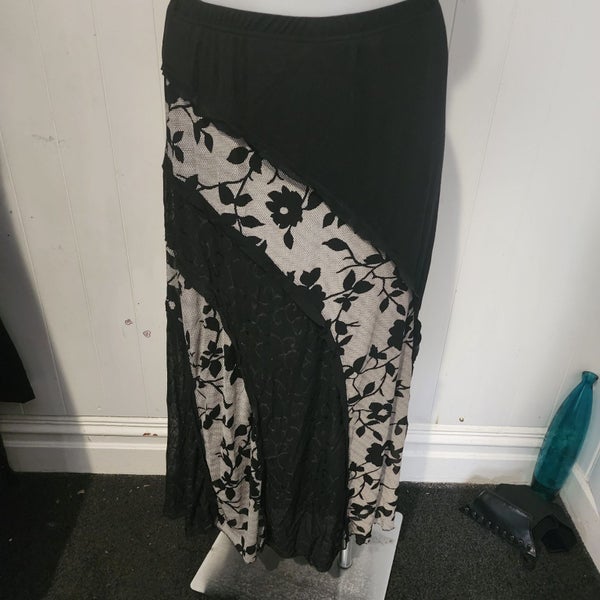 **Clarity Skirt 16 generous sizing ** Carousel 1