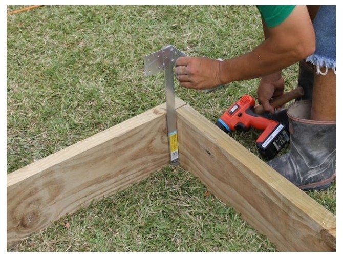 Strol SureWall Corner Stake Heavy Duty Galvanised… Carousel 4