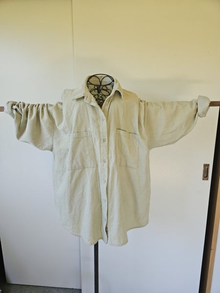 100%Cotton Corduroy Shirt size M Carousel 1