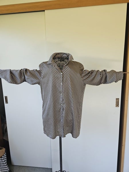 Esprit size 12 shirt Carousel 1