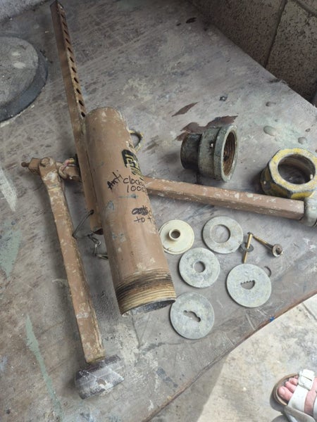 Pottery clay extruder Carousel 1