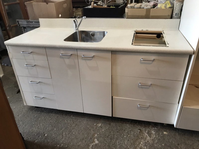 Kitchenette - #4911. Carousel 2