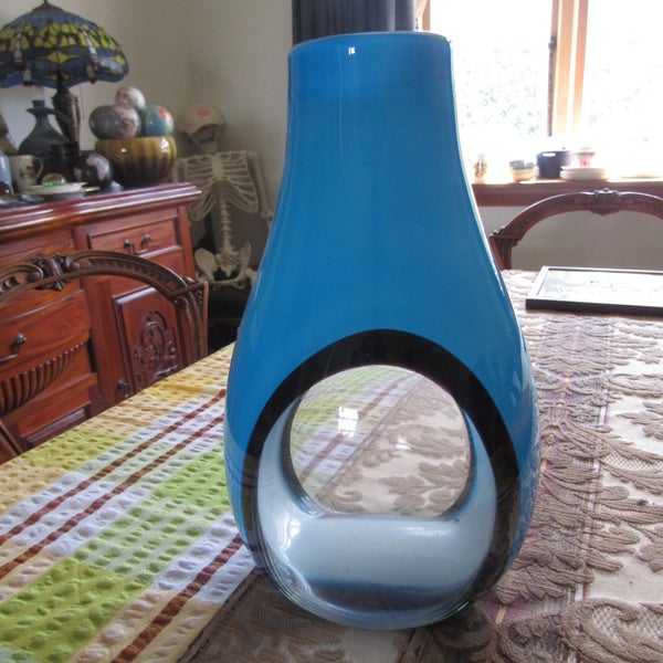 Dreamlight Mediterana Art Glass Turquoise Vase. Convex Windows. B/W Accents. Ex. Carousel 11