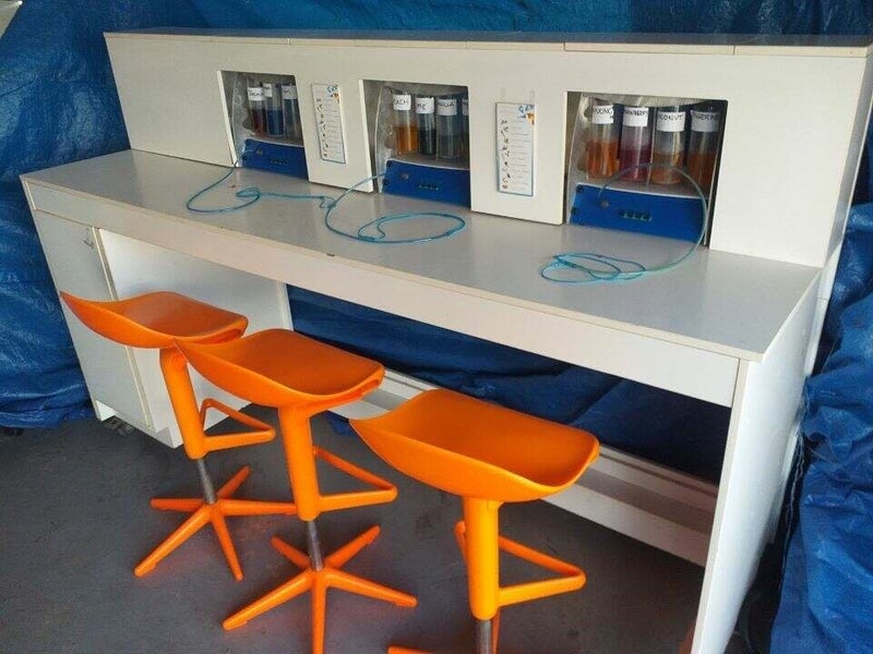 oxygen bar with oxygen generator Carousel 1