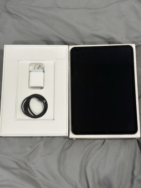 Apple iPad Pro 11" (M4) 256GB Wi-Fi - Mint Carousel 2