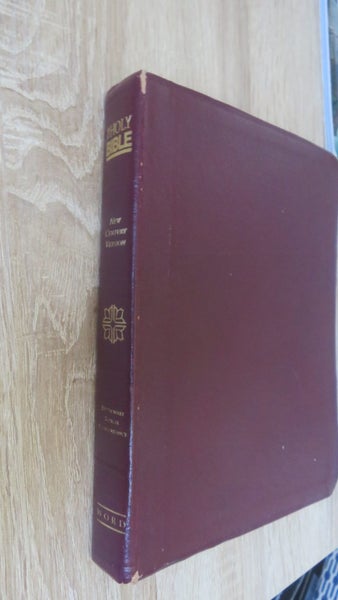The Holy Bible - New Century version- dictionary, concordance Carousel 1