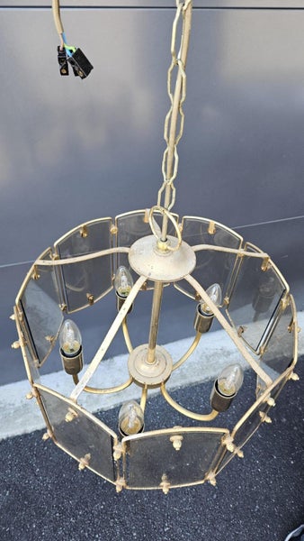 Gold Chandelier Carousel 2